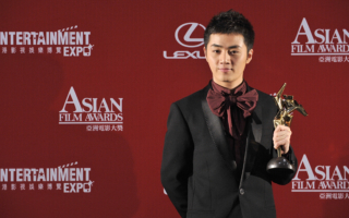 凭演青年梅兰芳走红 余少群揭大陆演艺圈真相