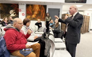 新卓越图书馆加盖住宅可行吗？布碌崙社区质疑