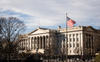 美制裁29艘影子油轮 拟切断伊朗石油运输