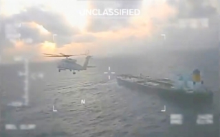 美军在委内瑞拉海域拦截油轮 更多船只掉头