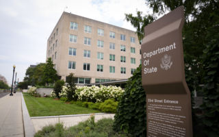 川普政府召回驻29国近30名外交官