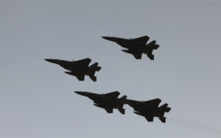 沙特空袭也门港口 拦截来自阿联酋的武器