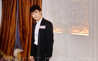 古巨基新年报喜 宣布57岁妻子产下第2胎