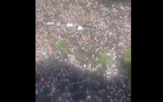 视频：马杜罗被抓 委内瑞拉人蜂拥上街庆祝