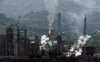 马杜罗被抓 中委两国石油换贷款项目怎么办