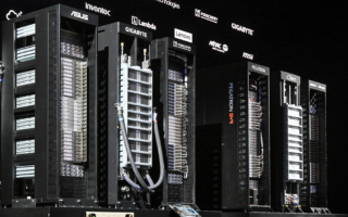 财部：晶片商机助攻 2025全年出口飙6407亿美元