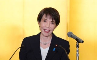 日本执政联盟伙伴：高市可能提前举行大选