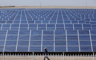 中国光伏龙头“晶澳科技”预亏45亿 连2年巨亏