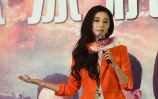 金像奖首轮投票展开 范冰冰《地母》离奇消失