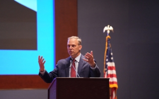 美议员提新法案 堵截中共军企获取美国资本