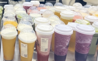 “霸王茶姬”上市不足一年 市值蒸发近70%