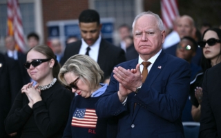 明尼苏达州州长沃尔兹放弃竞选连任