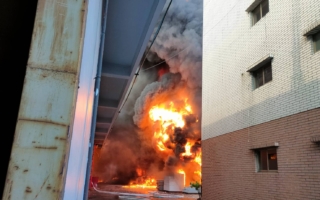 高雄大发工业区火警 塑胶工厂加热炉爆炸