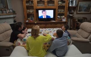 研究：久坐的活动类型对大脑健康有不同影响