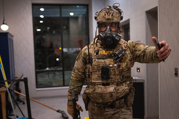 明州枪击案延烧 川普：正在审查案件