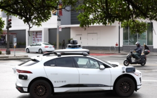 无人计程车进军纽约 挑战安全与就业