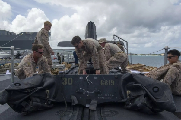 前CIA专家:中国公民与美水兵假结婚暴安全威胁