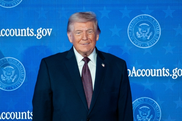 川普出席“川普账户峰会” 打造未来百万富翁