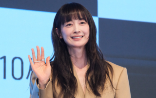 李奈映首挑律师角色 与丈夫元斌一起读剧本