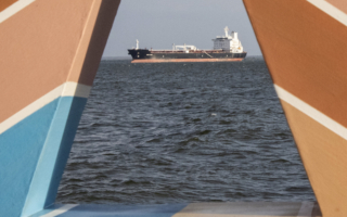 消息:美促印度弃俄油转购委内瑞拉石油