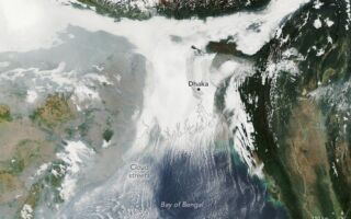 NASA卫星拍到冬日雾霭笼罩的恒河三角洲