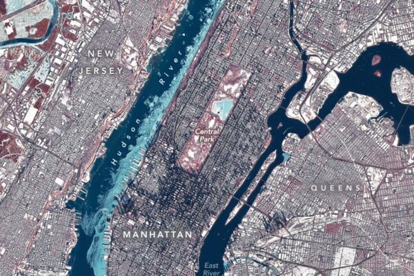 NASA卫星图片:纽约市严寒 哈德逊河结冰