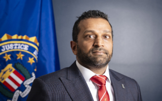 FBI局长亲自听取南希·格思里失踪案最新简报