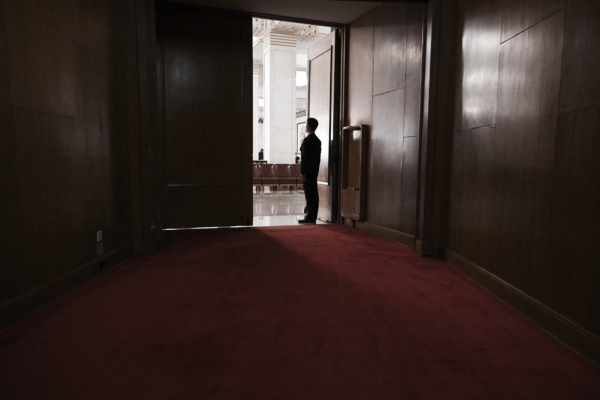 分析：习军权基础不稳 人事震荡或将延续