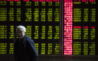 大陆一男子操纵67个账户炒股 5年赚5亿