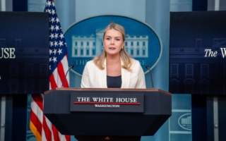 白宫:川普已审阅南希·格思里失踪案监控录像