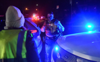 明州局势紧张 川普警告启动《叛乱法》