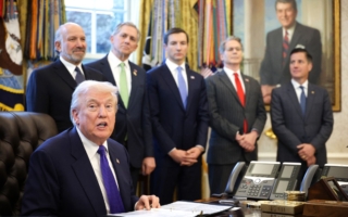 川普：煤炭关乎国安 已与韩日达成出口协议