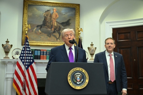 川普推翻奥巴马温室气体规定 降低买车成本