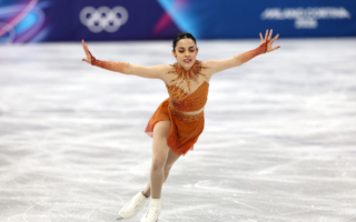 冬奥花滑名将电邮感动教授：能晚点交作业吗