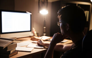 你是夜猫子吗？ 留意心脏健康出现问题