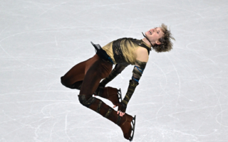 马里宁冬奥自由滑曲目成首创 音乐释何信息