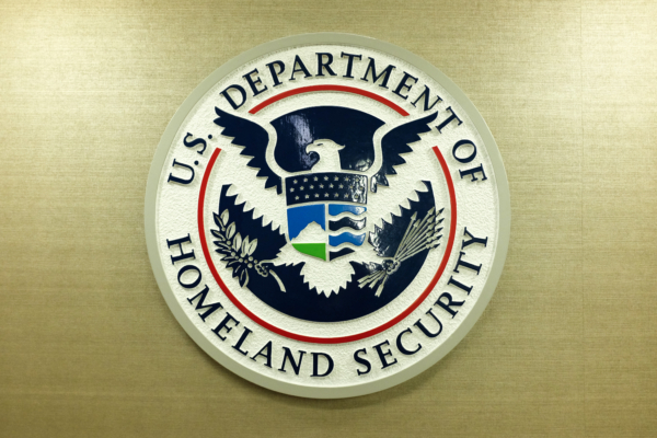美国土安全部终止也门人的临时保护身份