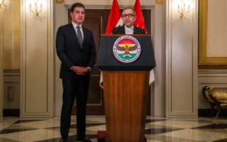 川普加大施压力度之际 伊朗考虑做出让步