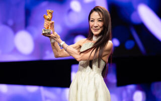 柏林影展被问及美国政治议题 杨紫琼巧妙回应