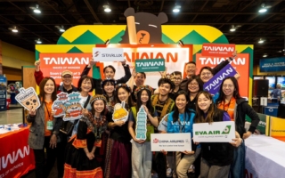 台湾观光馆凤凰城吸睛 打造年节沉浸体验