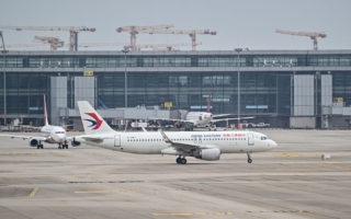 大年初一 中国多地热门机票价格减半