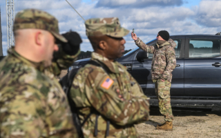 波兰禁中制车辆进军事设施 专家：北约或跟进