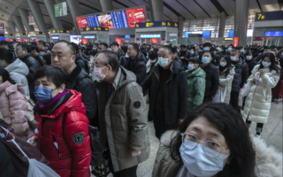 大陆“反向过年”成潮流 机票预订量年增84%