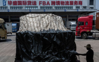 美国关税最新变局对美中贸易战有何影响