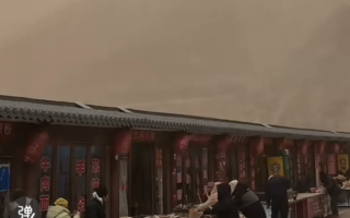 中国北方暴雪大风齐袭 多地沙尘暴 景区关闭