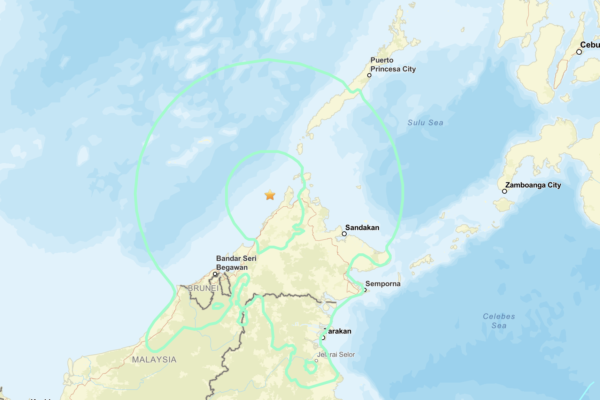 东南亚加里曼丹岛附近发生7级地震