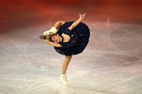 组图：从刘美贤到马里宁 冬奥花滑明星表演赛