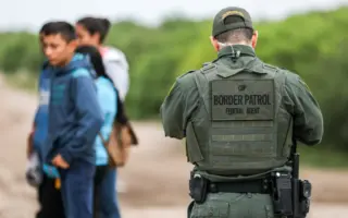 一中国公民持假中国护照入境美国被判刑