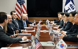 日本首个对美投资敲定 韩国承压加速推进谈判