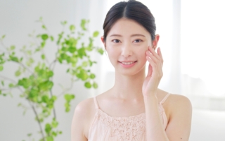 这些情况下不该化妆 素面朝天最合宜